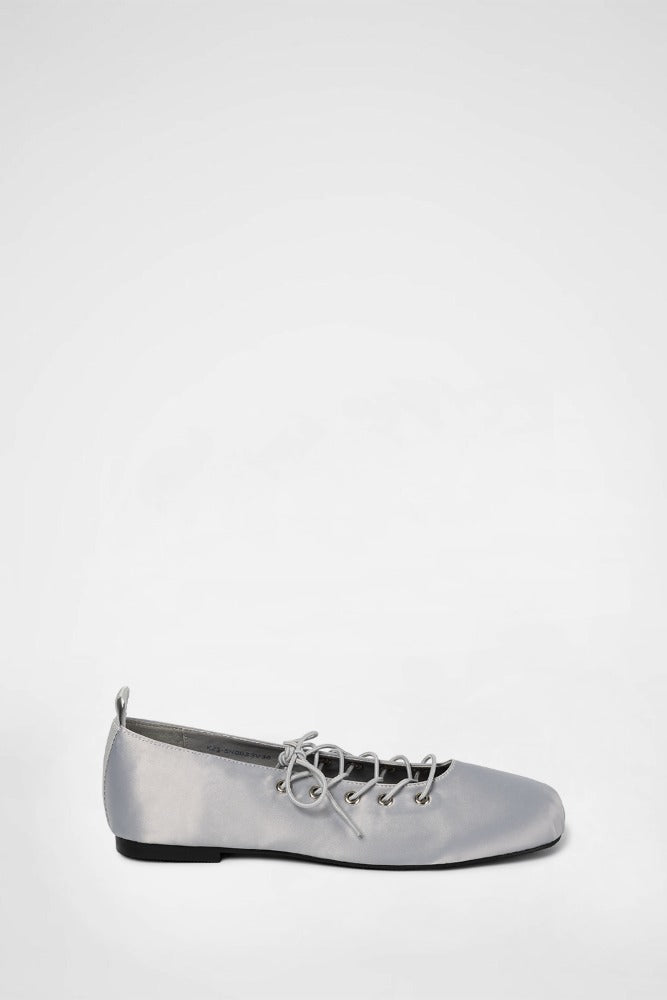 DOLPHIN LACE UP FLATS / SILVER