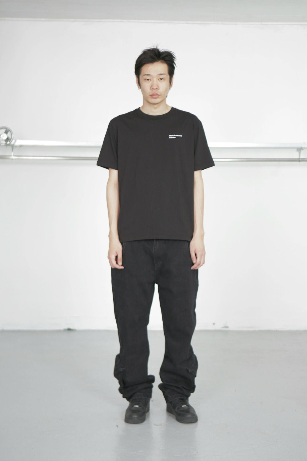 MPa ANKLE CARGO PANTS (BLACK)