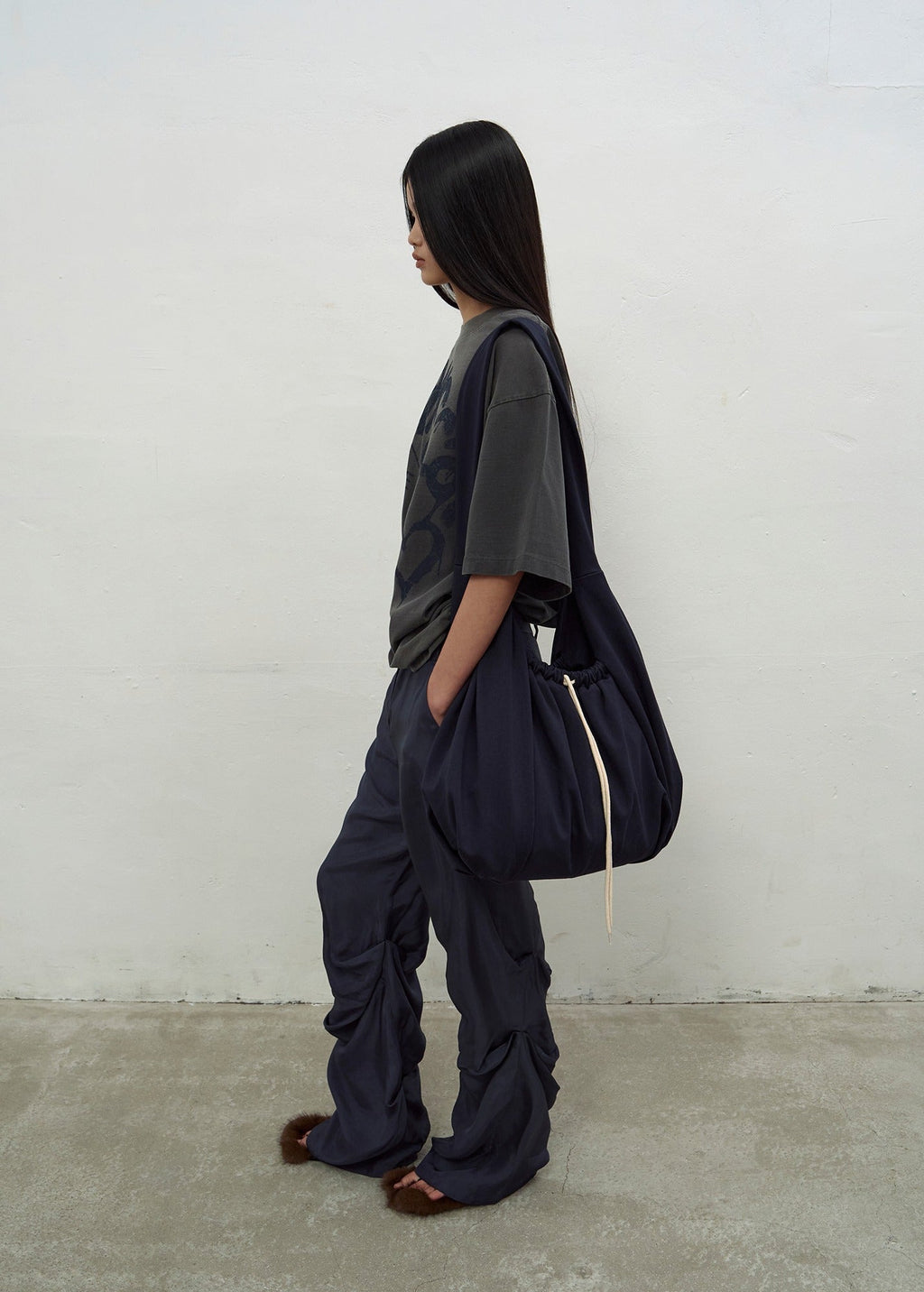 LETTERING PRINT T-SHIRT (DARK GREY)