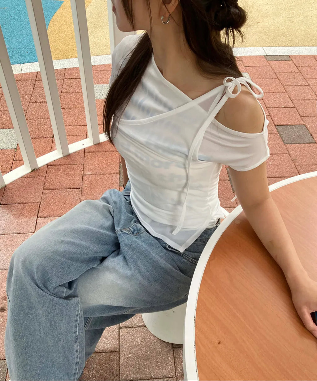 Layered off-shoulder short sleeve - white