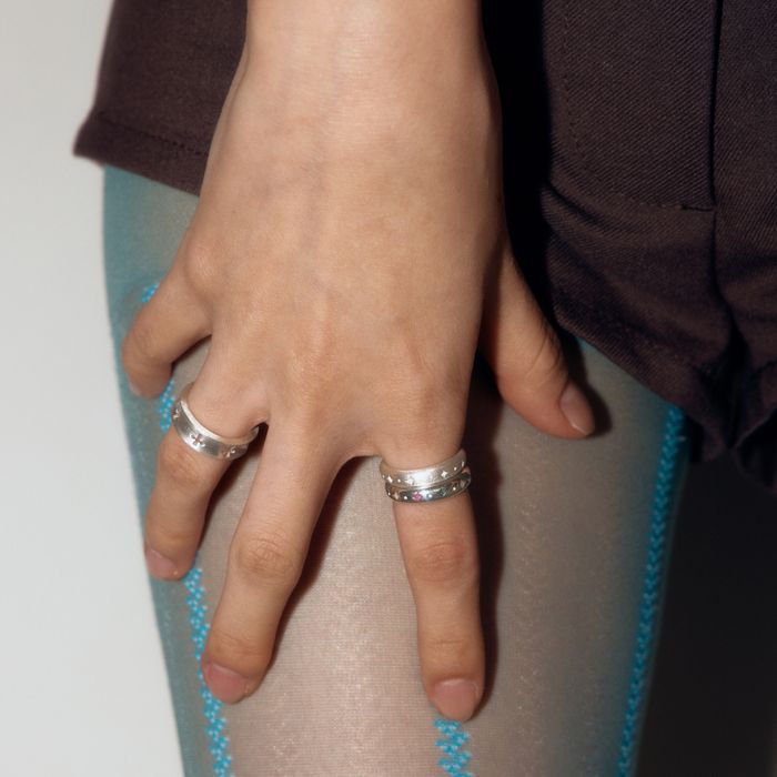 Cross Hole Ring Slim / matt texture