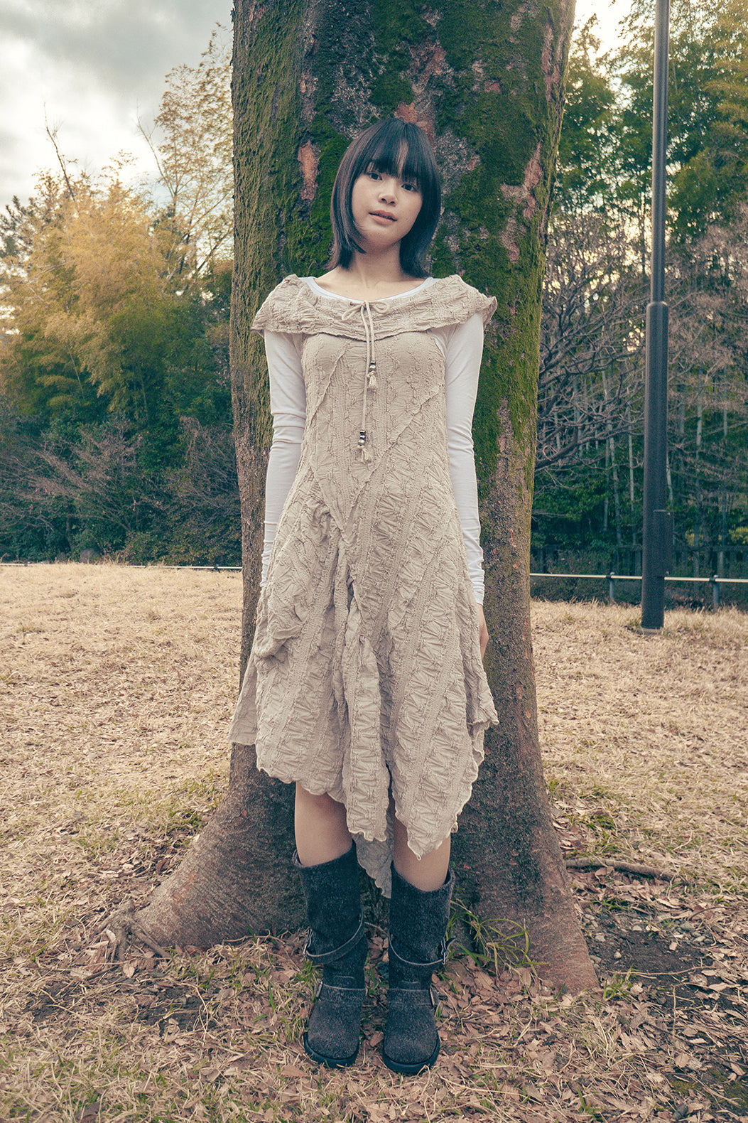 Draw-string off-shoulder dress (Beige)