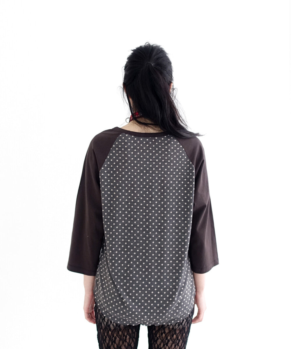 dot raglan sleeve top / charcoal