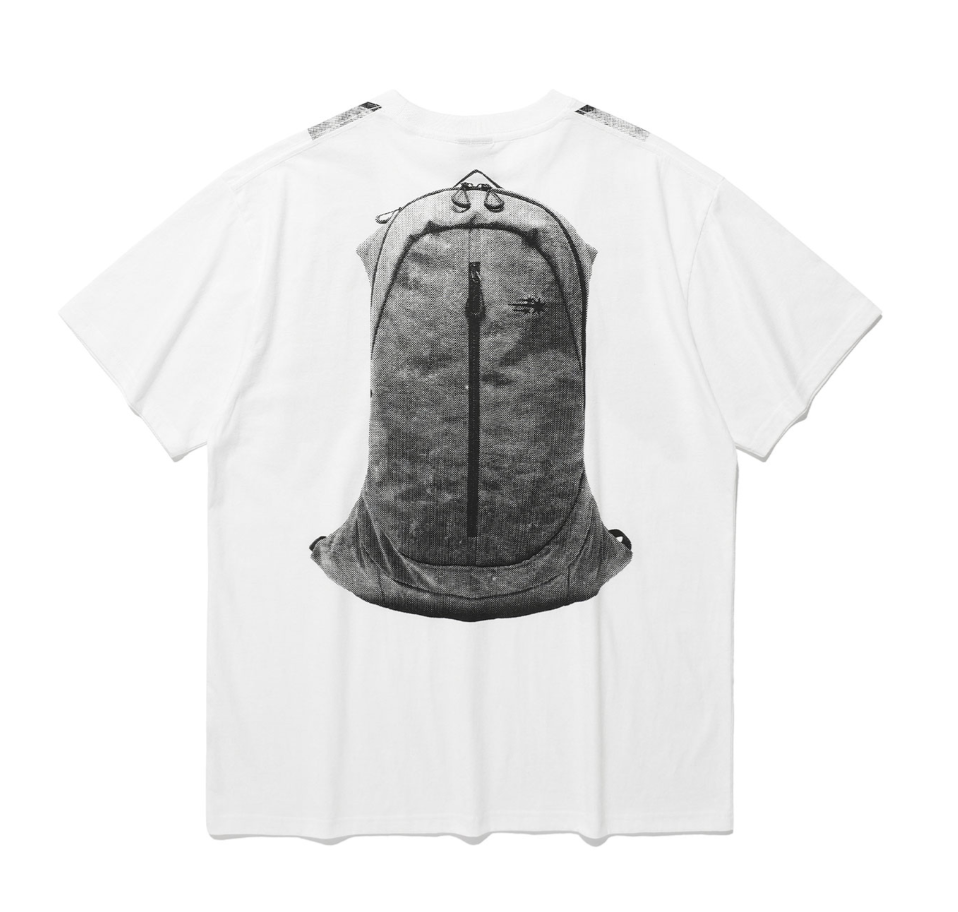 TRAVEL BACKPACK TEE / 2 Color