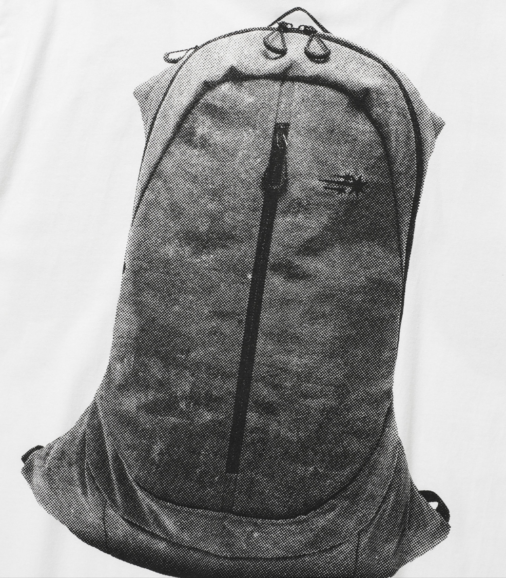 TRAVEL BACKPACK TEE / 2 Color