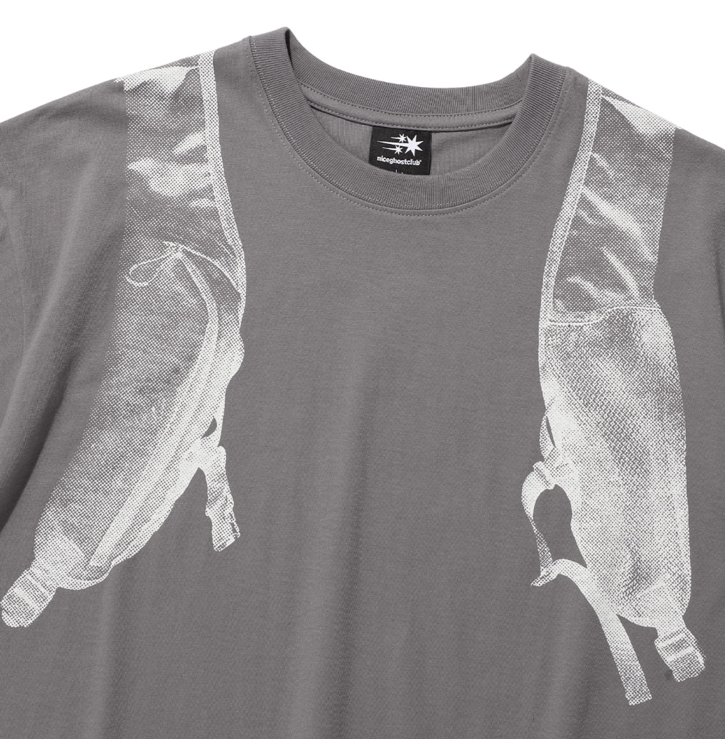 TRAVEL BACKPACK TEE / 2 Color