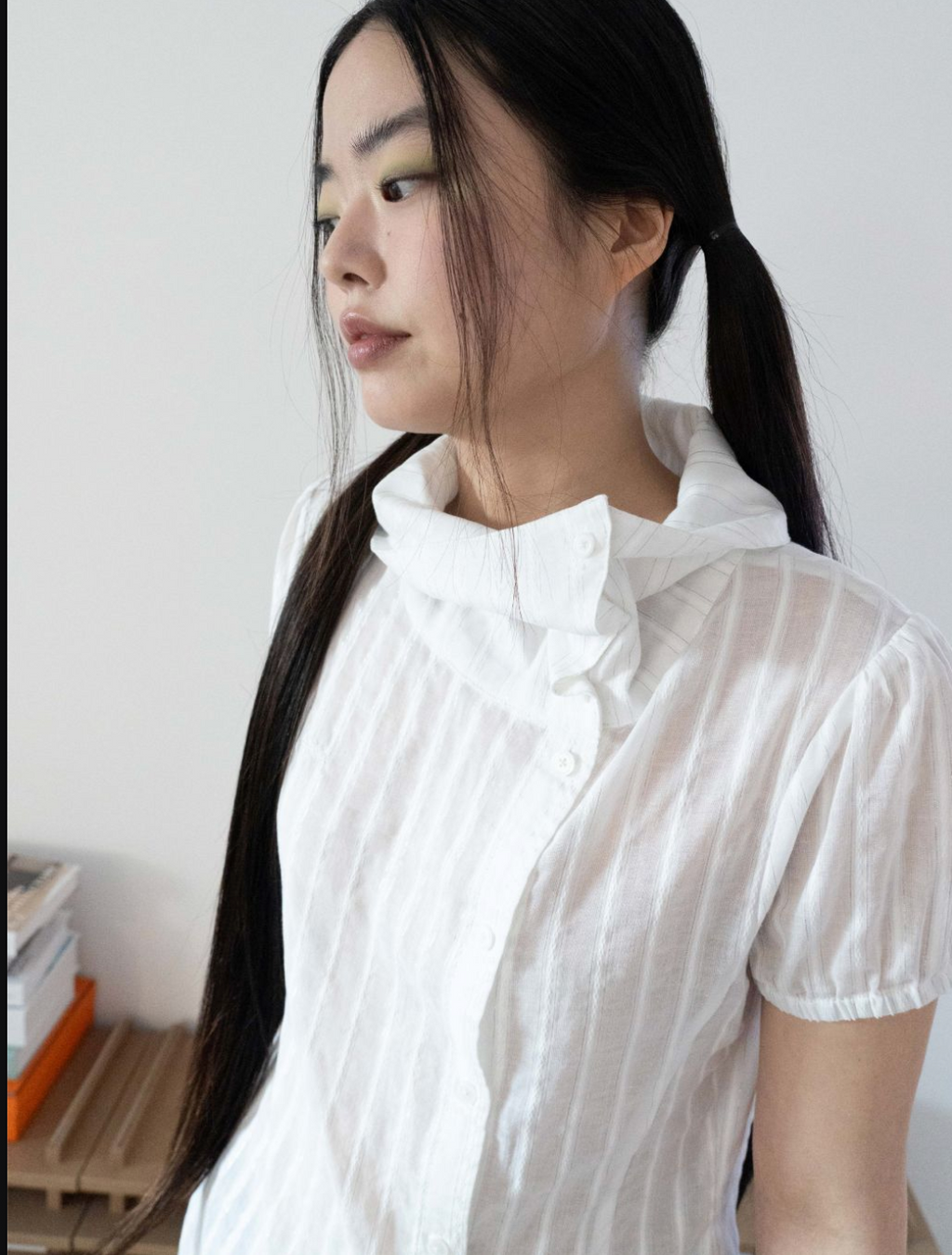 DRAPE COLLAR BLOUSE (WHITE)