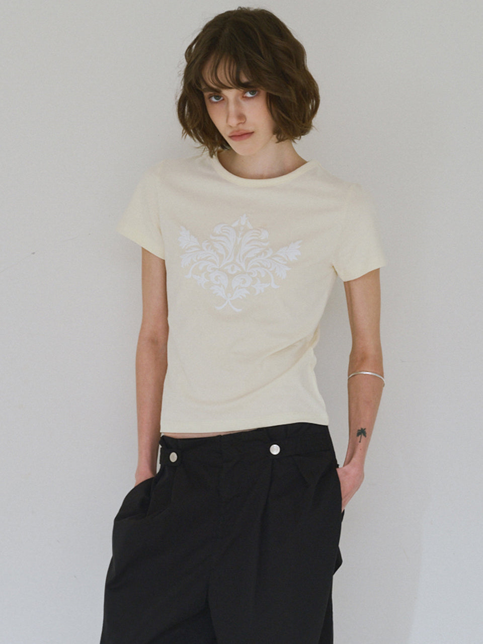 Motive Short Sleeve T-shirts Pale Yellow