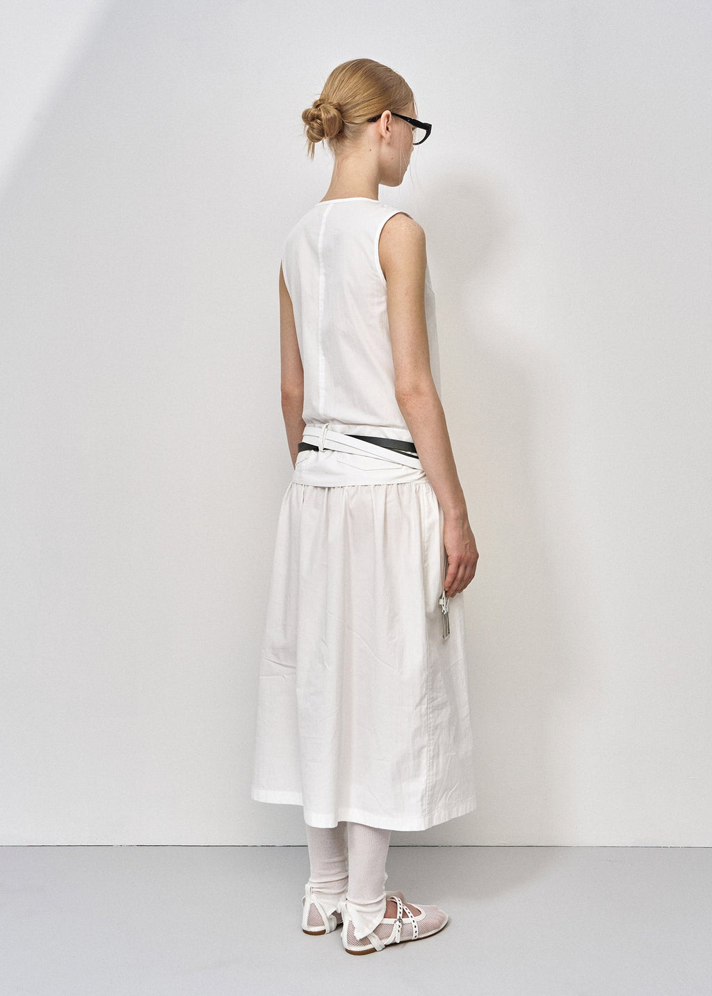 KNOT-DETAIL SLEEVELESS DRESS / 2 Color