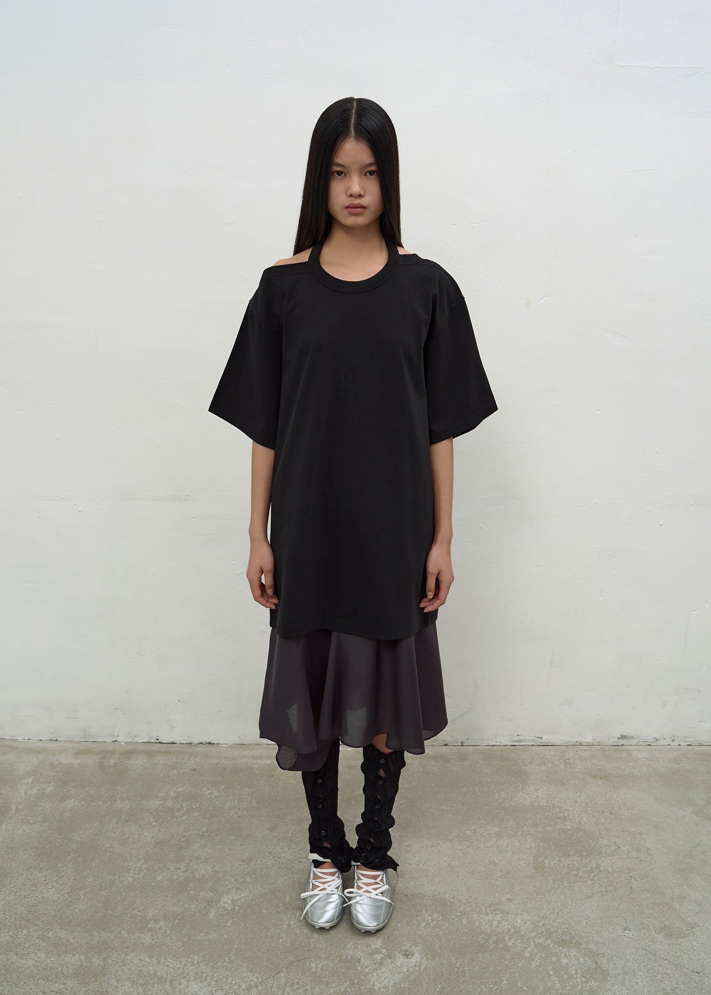 HALTERNECK OVERSIZED T-SHIRT (BLACK)