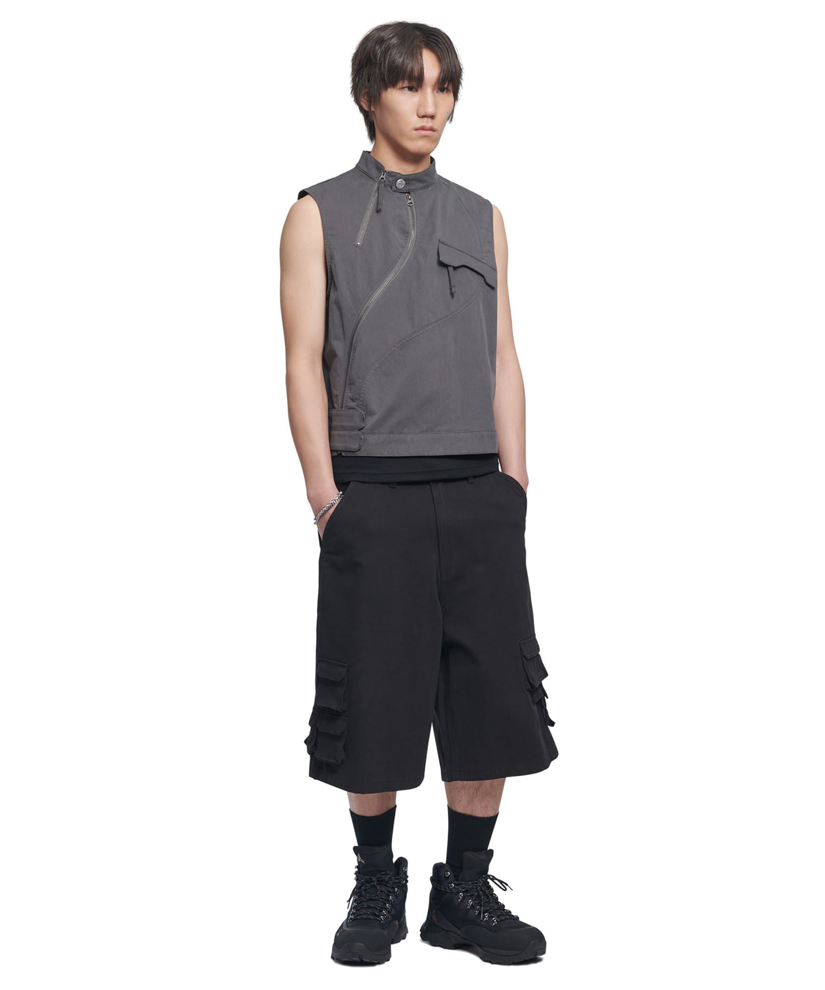 CURVED VEST / 2 COLOR