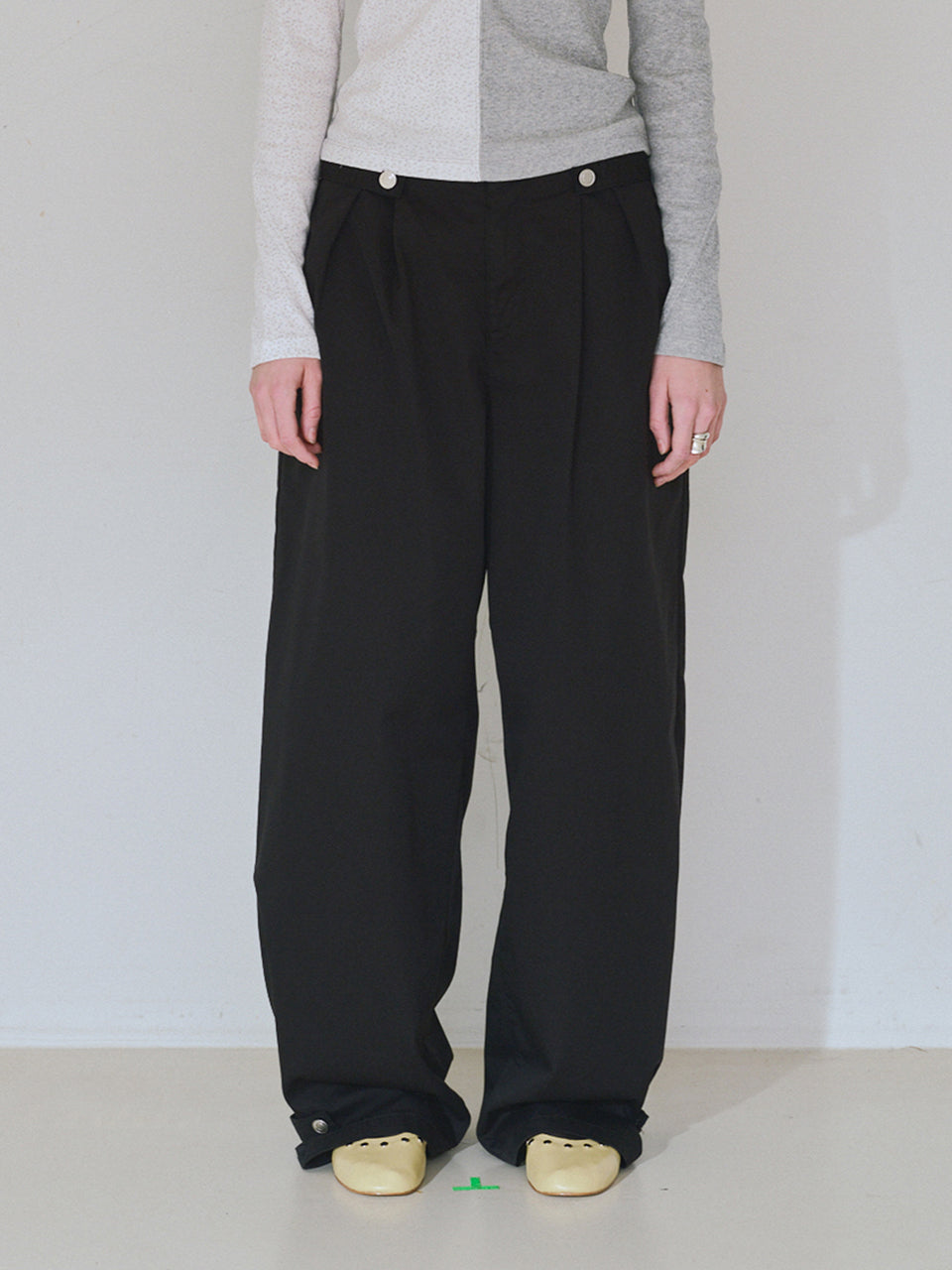 Pintuck Wide Trousers Black