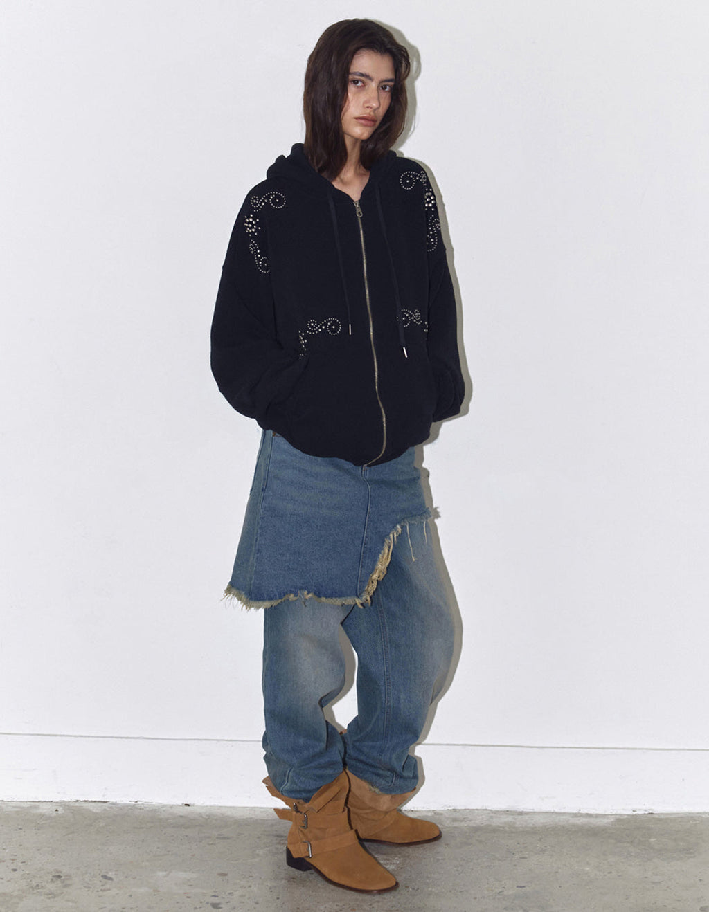 RNAMENT STUDDED HOODIE_ONZI_EDITION