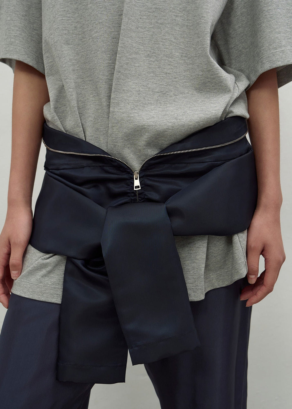 POCKET ZIPPER BELT SKIRT (NAVY)