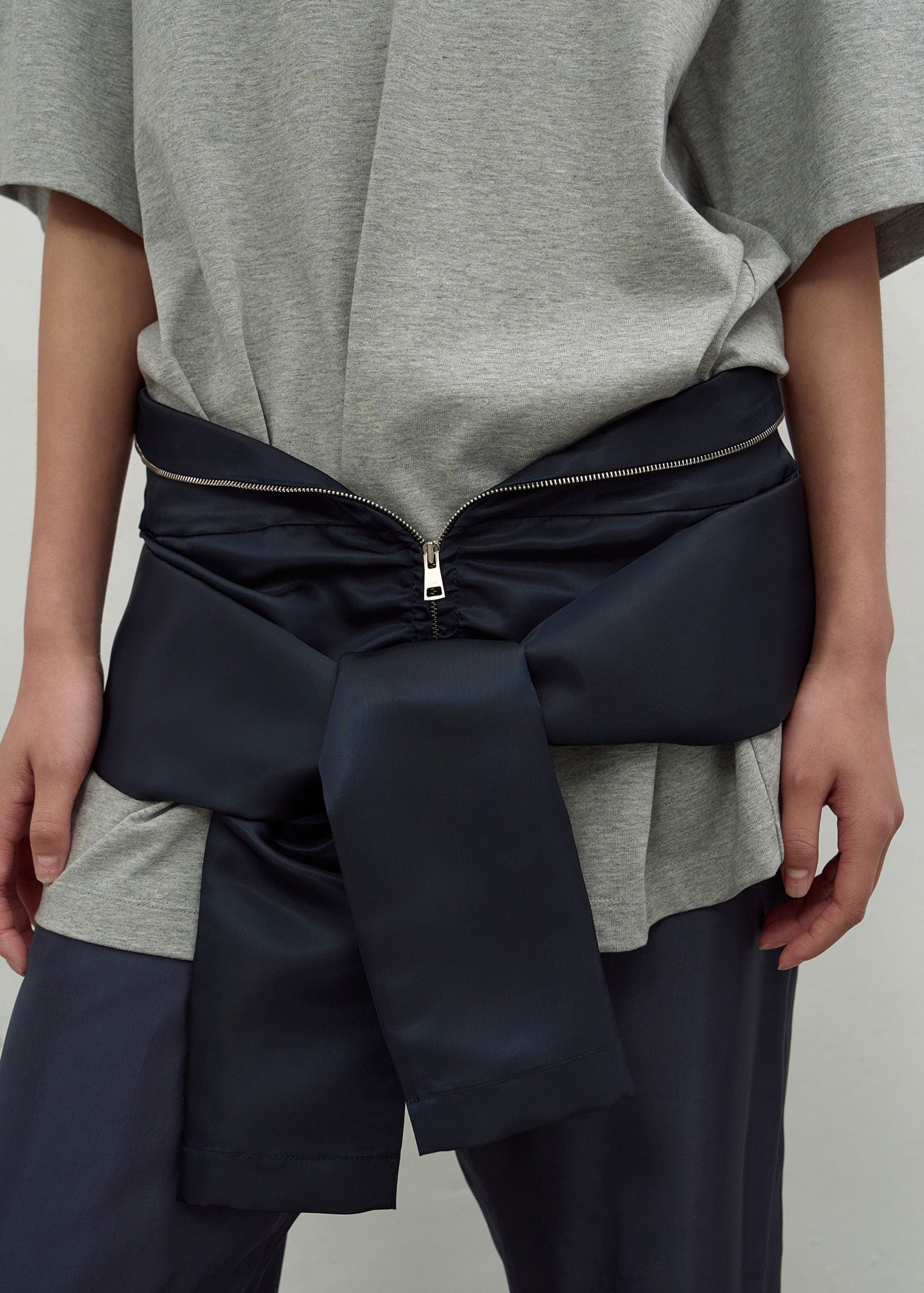 POCKET ZIPPER BELT SKIRT (NAVY)