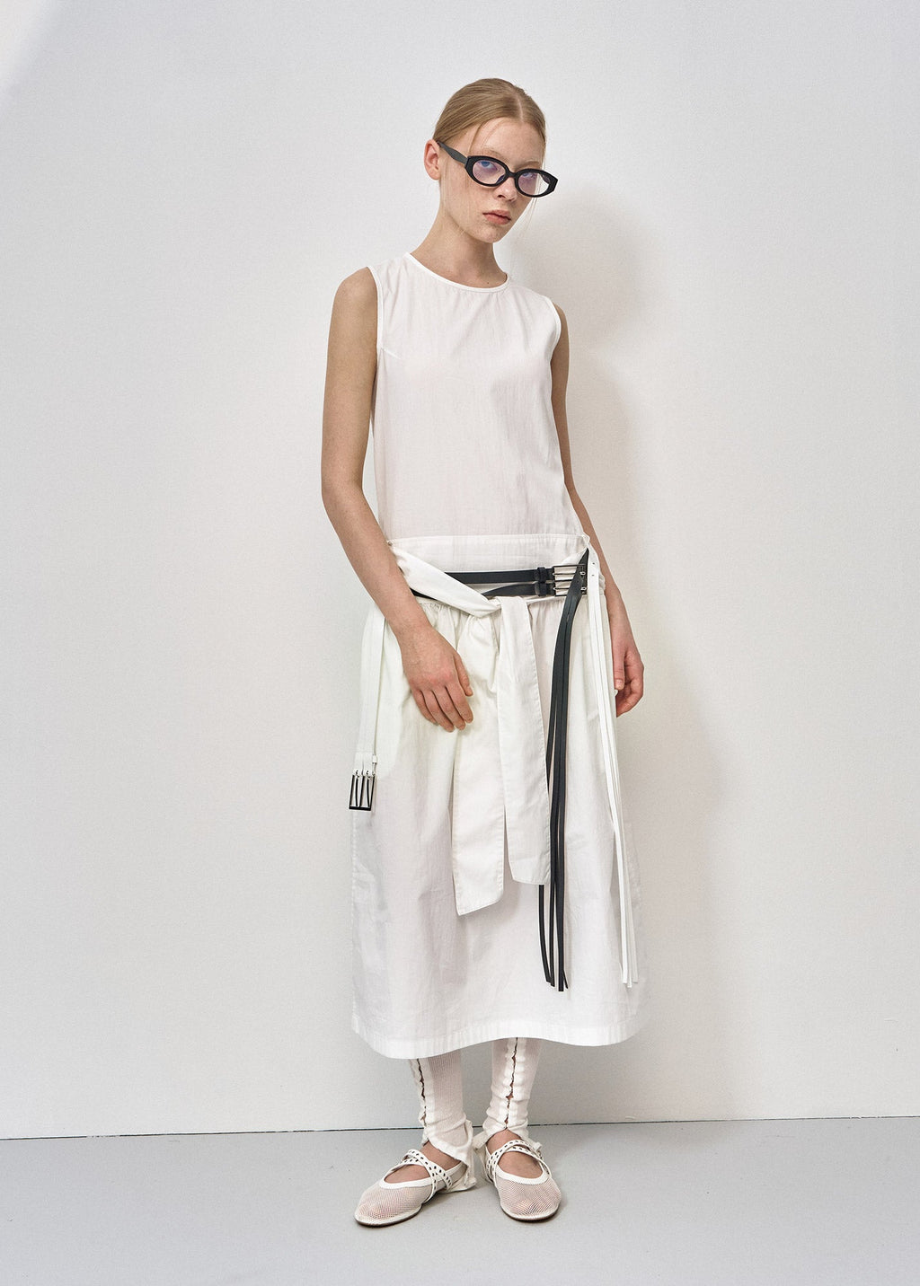 KNOT-DETAIL SLEEVELESS DRESS / 2 Color