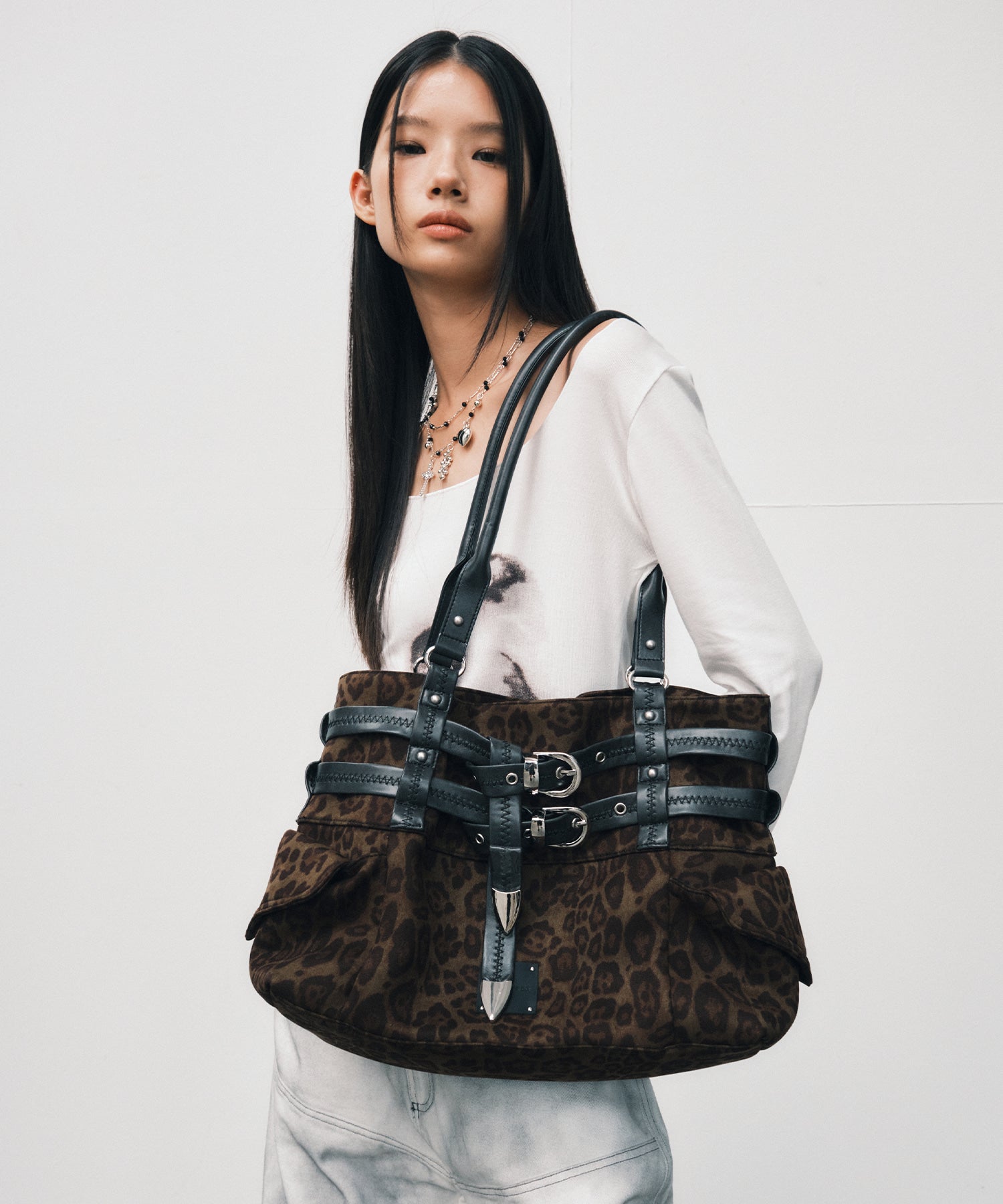 Nexie 넥시_ Leopard Khaki