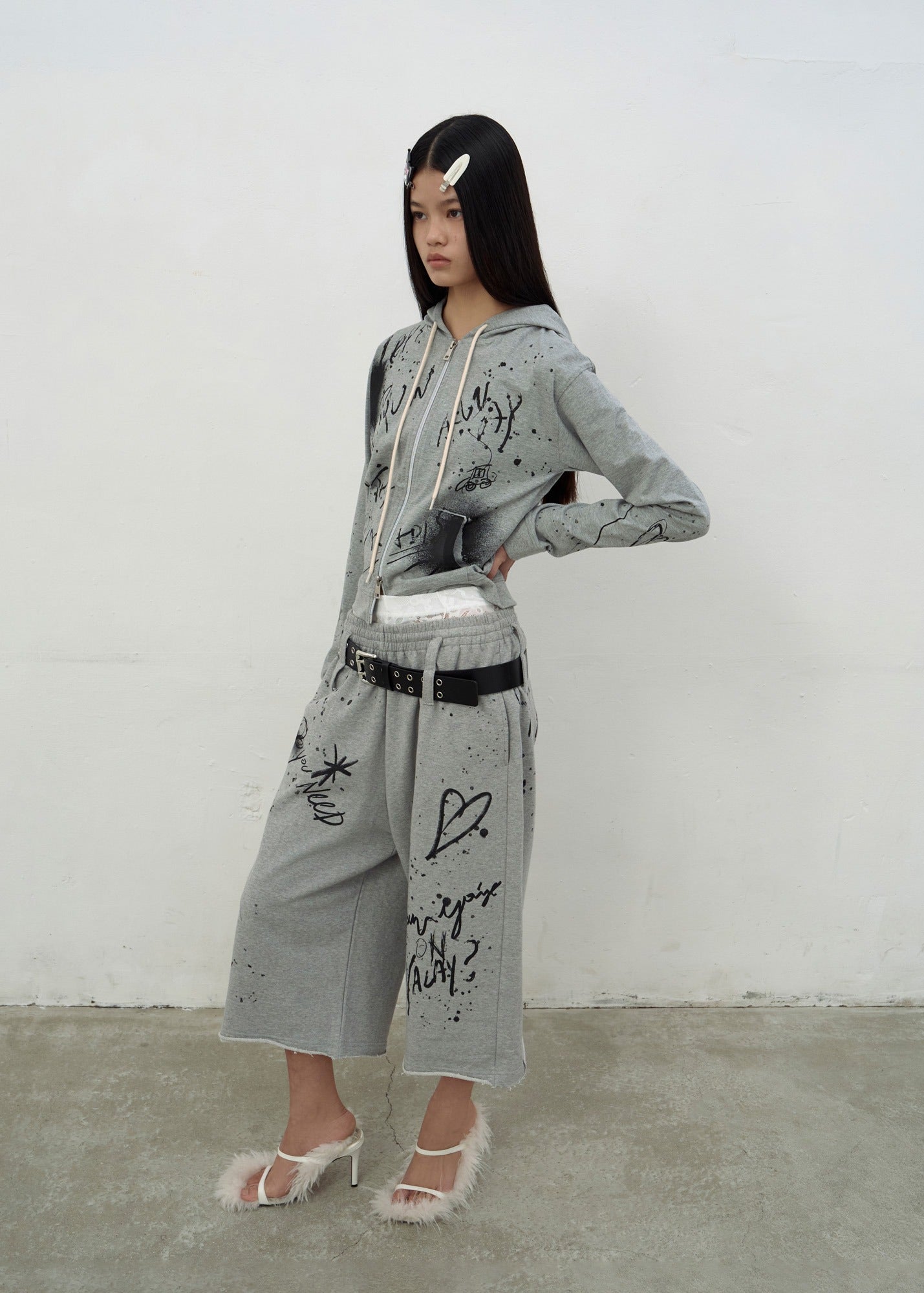 PRINTED HOODIE ZIP-UP (GREY)