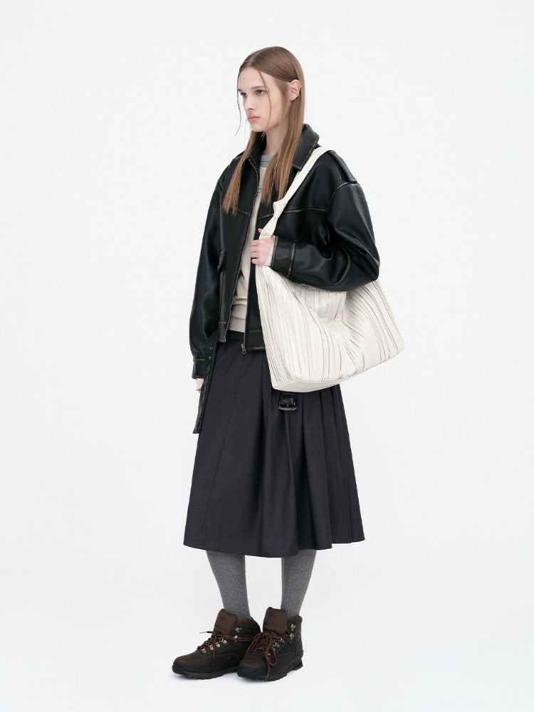 Pleats Triangle Bag Ecru