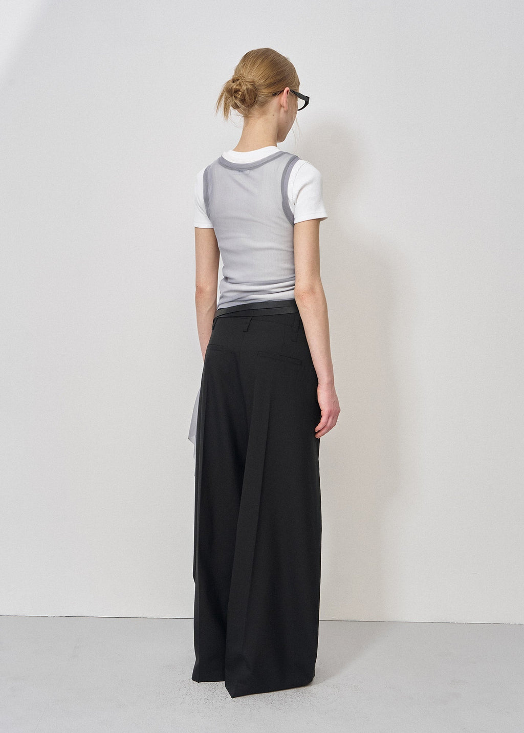 MESH FRILL SLEEVELESS TOP