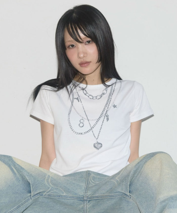 DUAL CHARM NECKLACE TEE (WHITE)