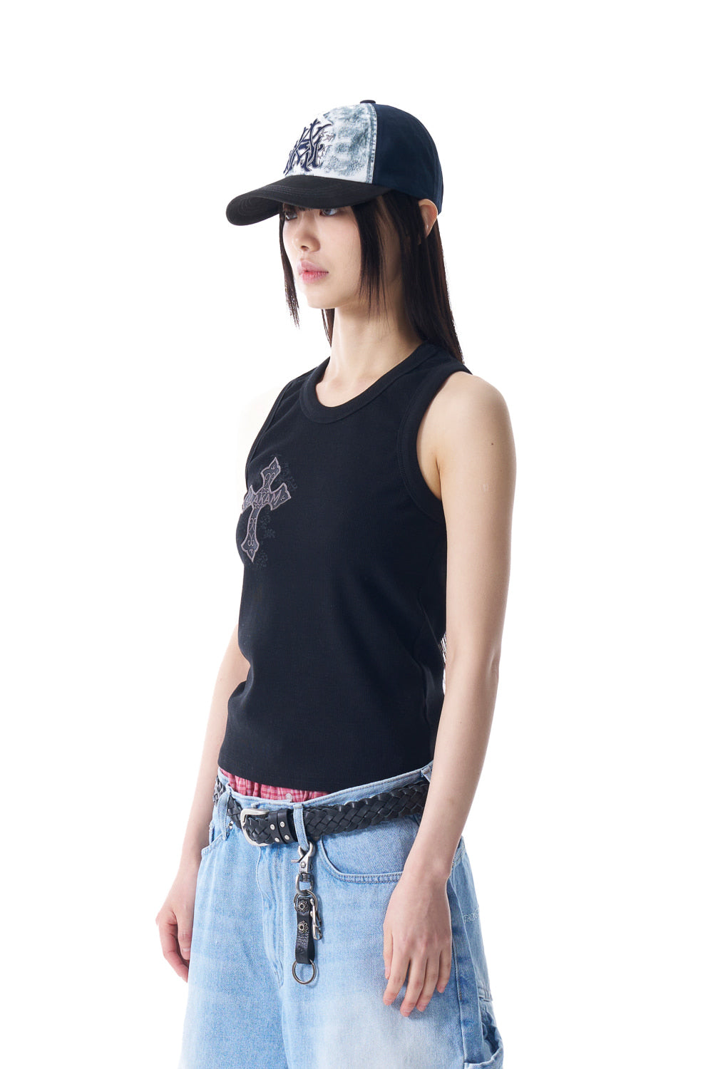 AKM CROS2 Sleeveless (Black)