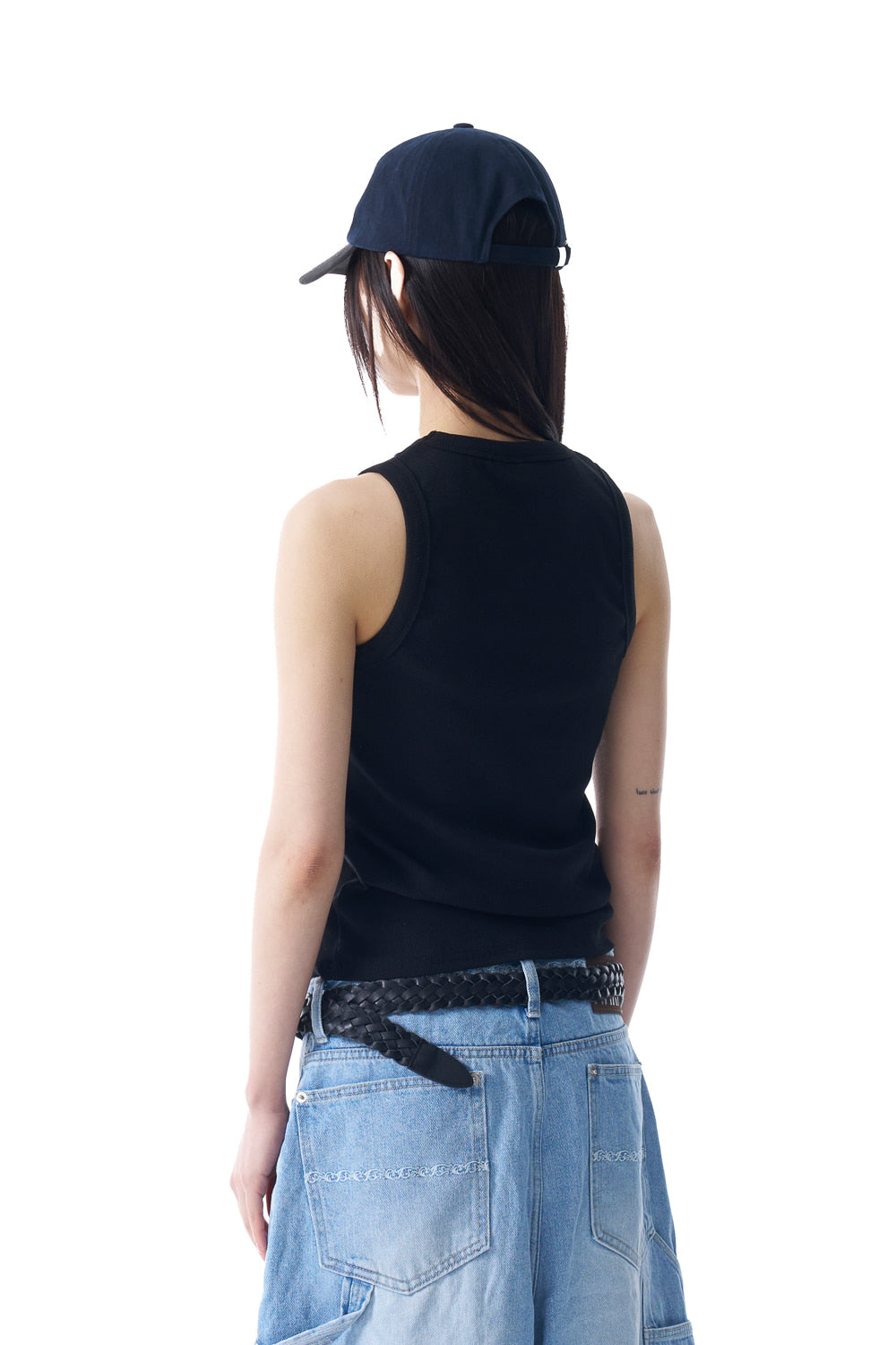 AKM CROS2 Sleeveless (Black)