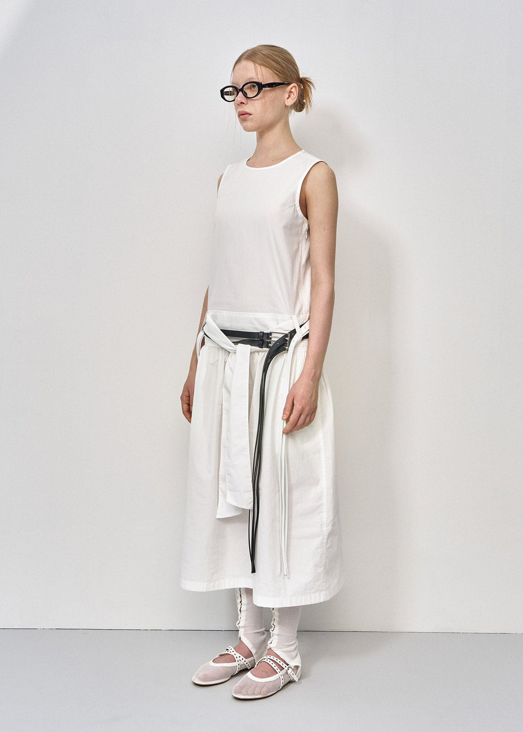 KNOT-DETAIL SLEEVELESS DRESS / 2 Color