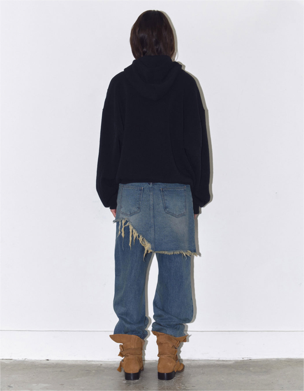 ORNAMENT STUDDED HOODIE_ONZI_EDITION / 2 Color