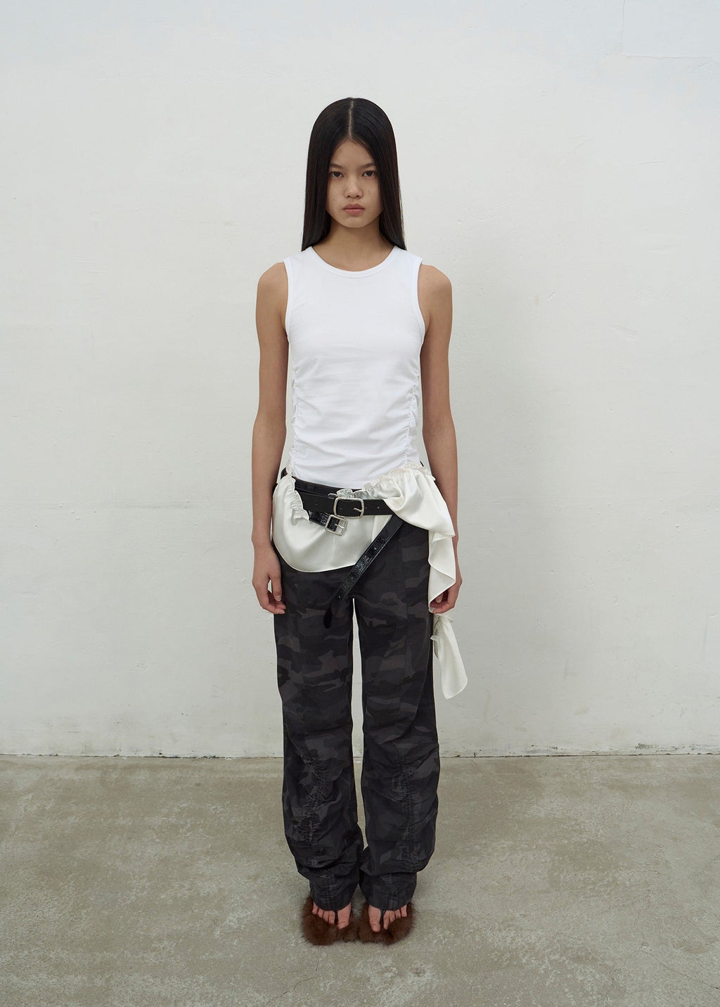 SATIN FRILL SLEEVELESS TOP (WHITE)