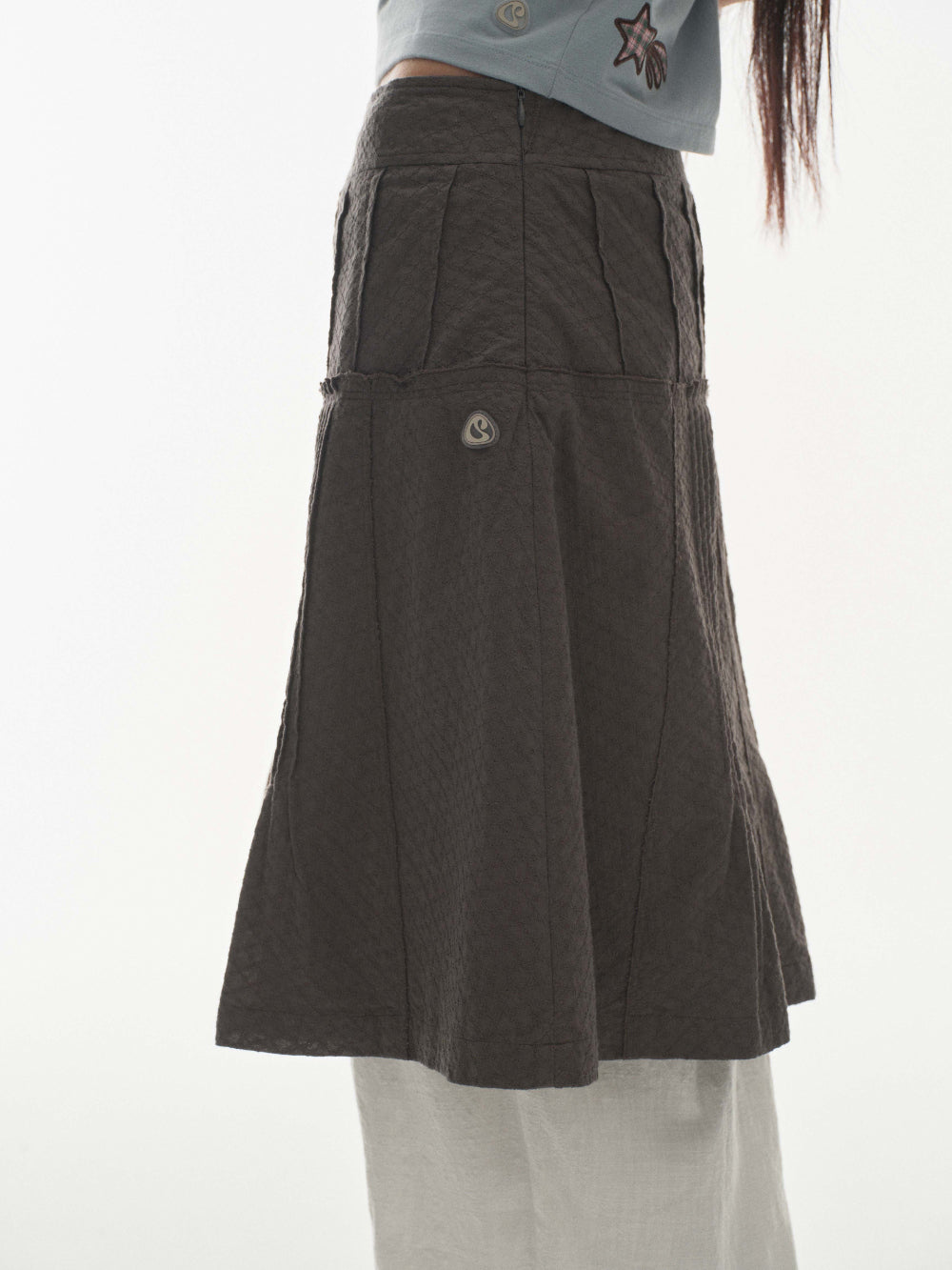 FLOWER PINTUCK SKIRT CHARCOAL