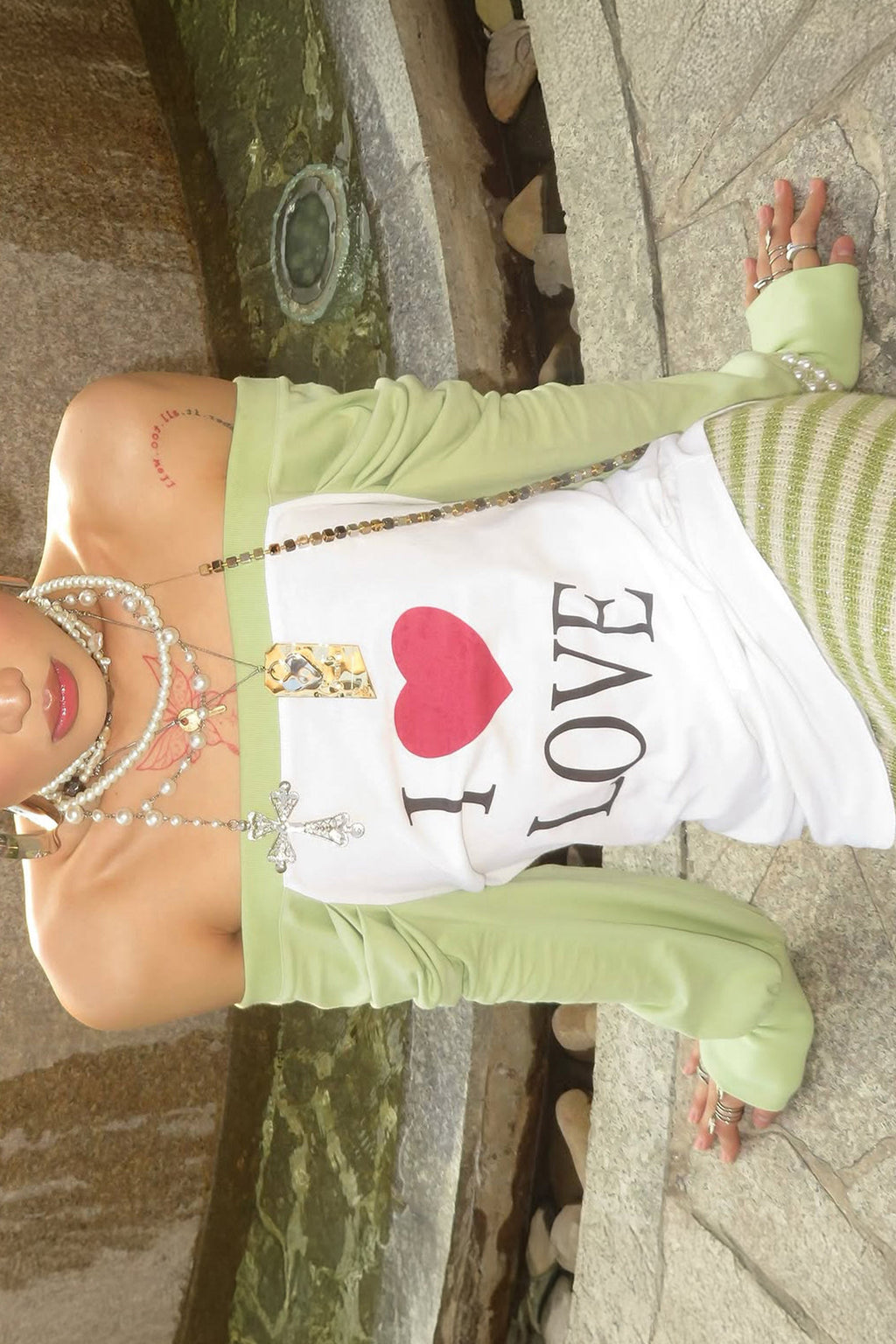 Love Off-Shoulder Tee Apple Green