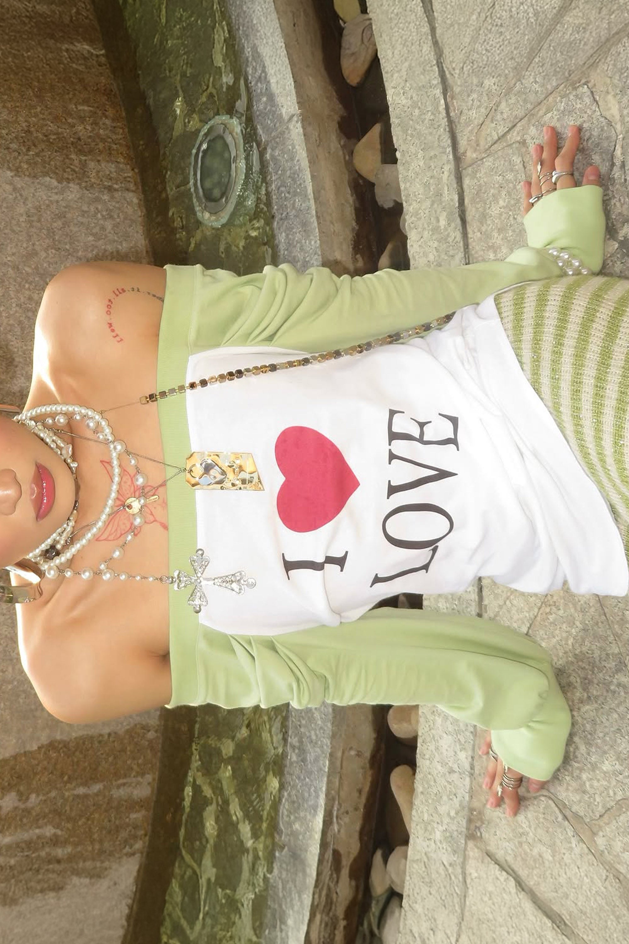 Love Off-Shoulder Tee Apple Green