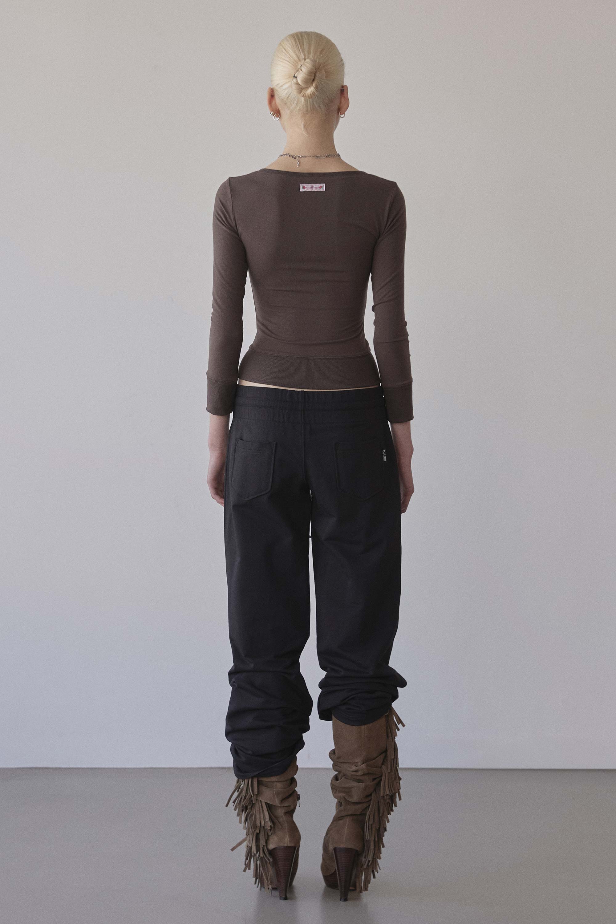 Cottage Button Henley Brown