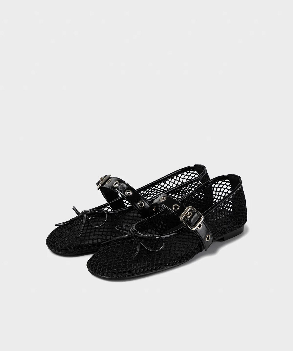 MESH BUCKLE STRAP BALLERINA FLAT / Black