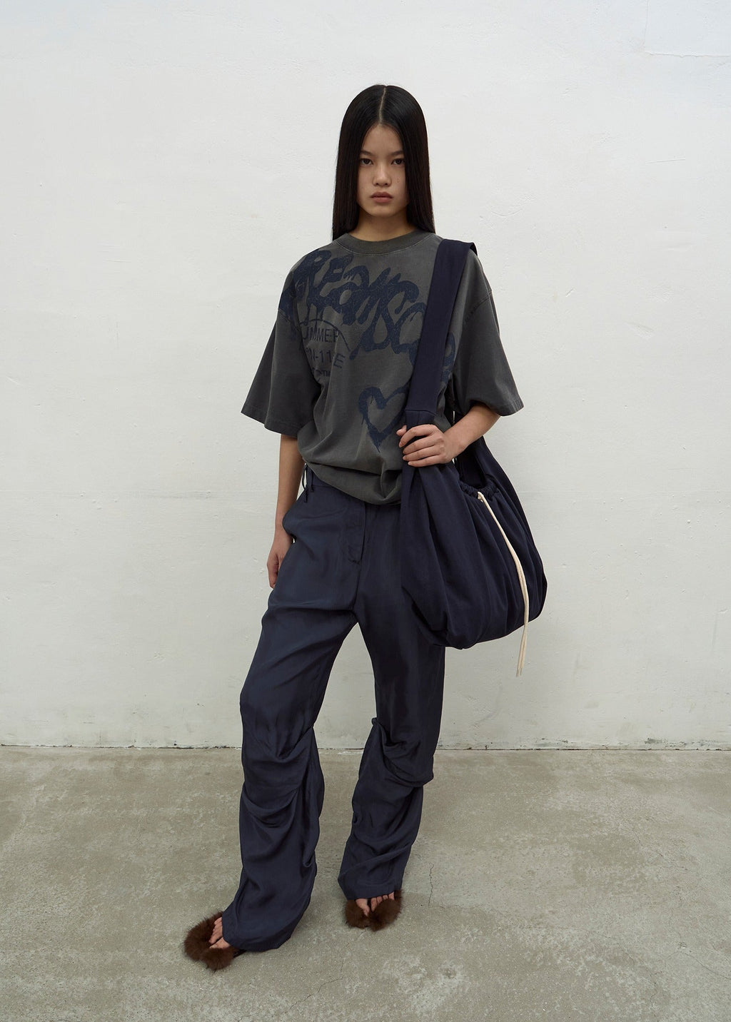 LETTERING PRINT T-SHIRT (DARK GREY)