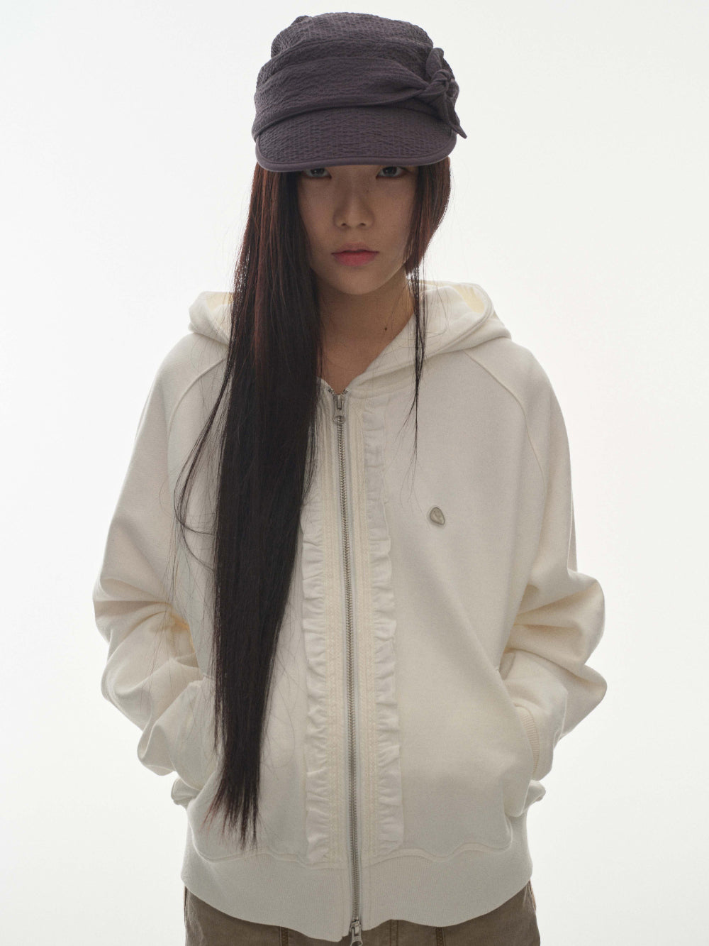 RUFFLE LACE HOOD ZIP-UP WHITE