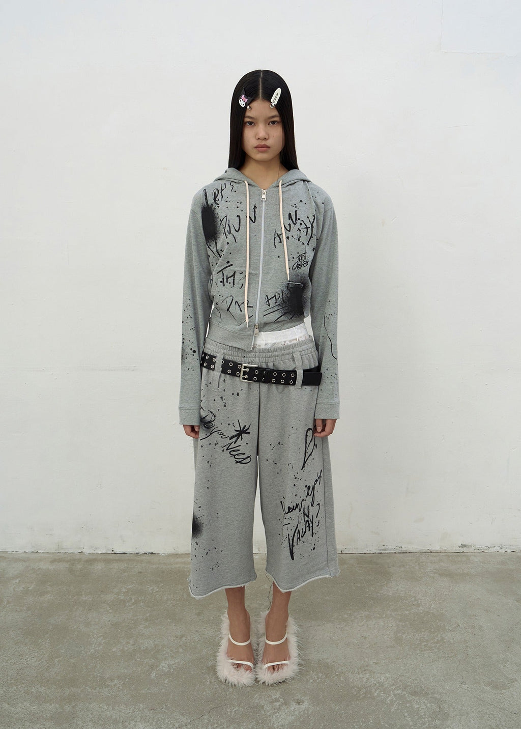 PRINTED BERMUDA SWEATPANTS (GREY)