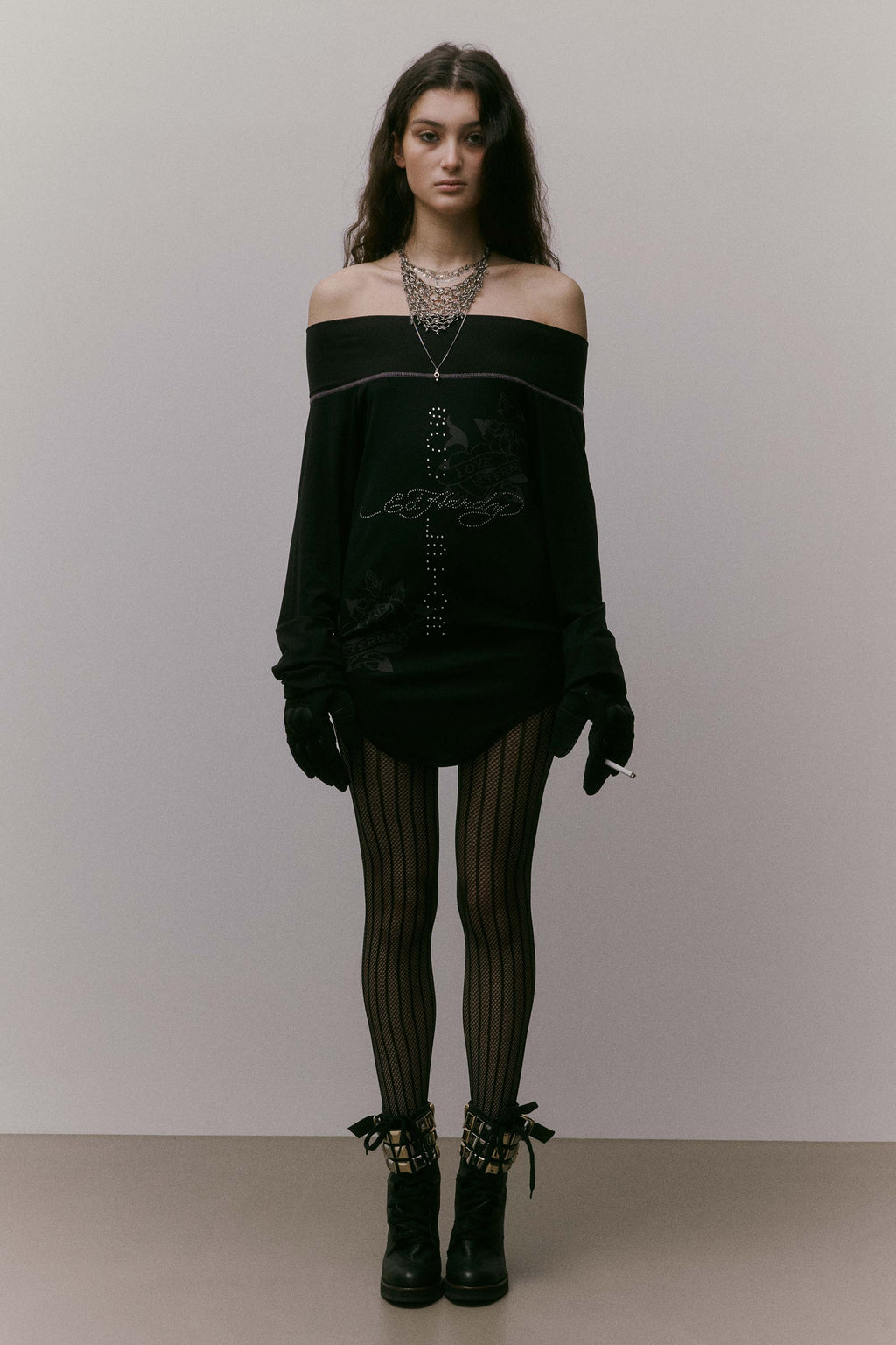 Sculptor X Ed Hardy Raglan Off-Shoulder Tee Black