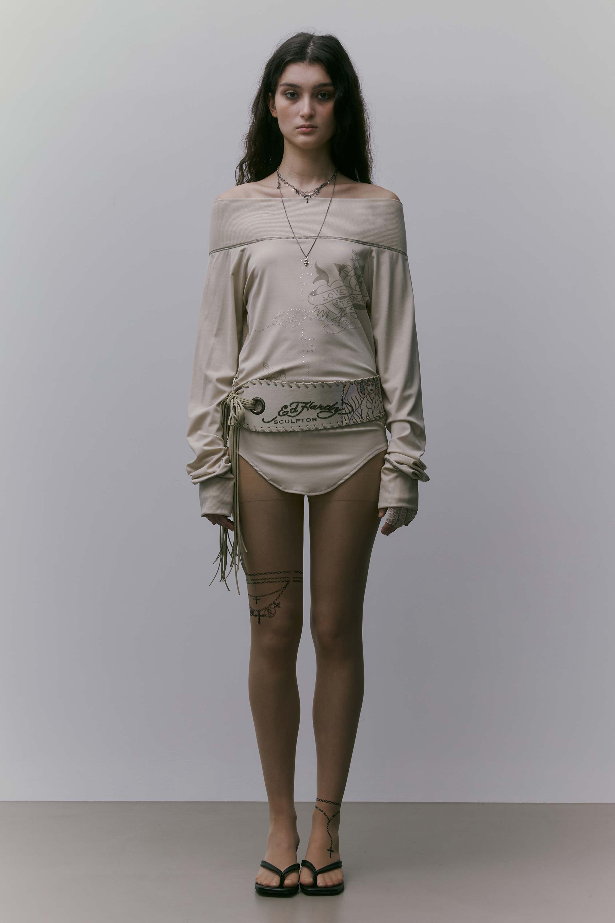 Sculptor X Ed Hardy Raglan Off-Shoulder Tee Raw